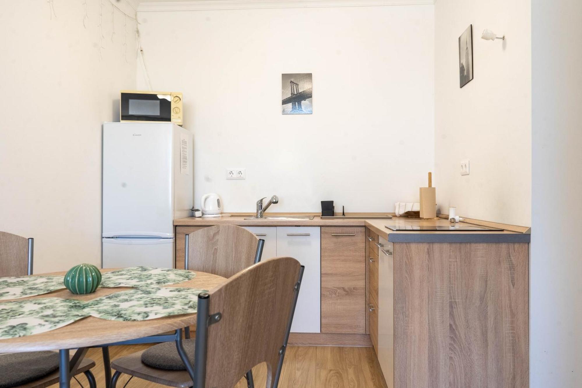 Seaforth Apartment Шиофок Экстерьер фото