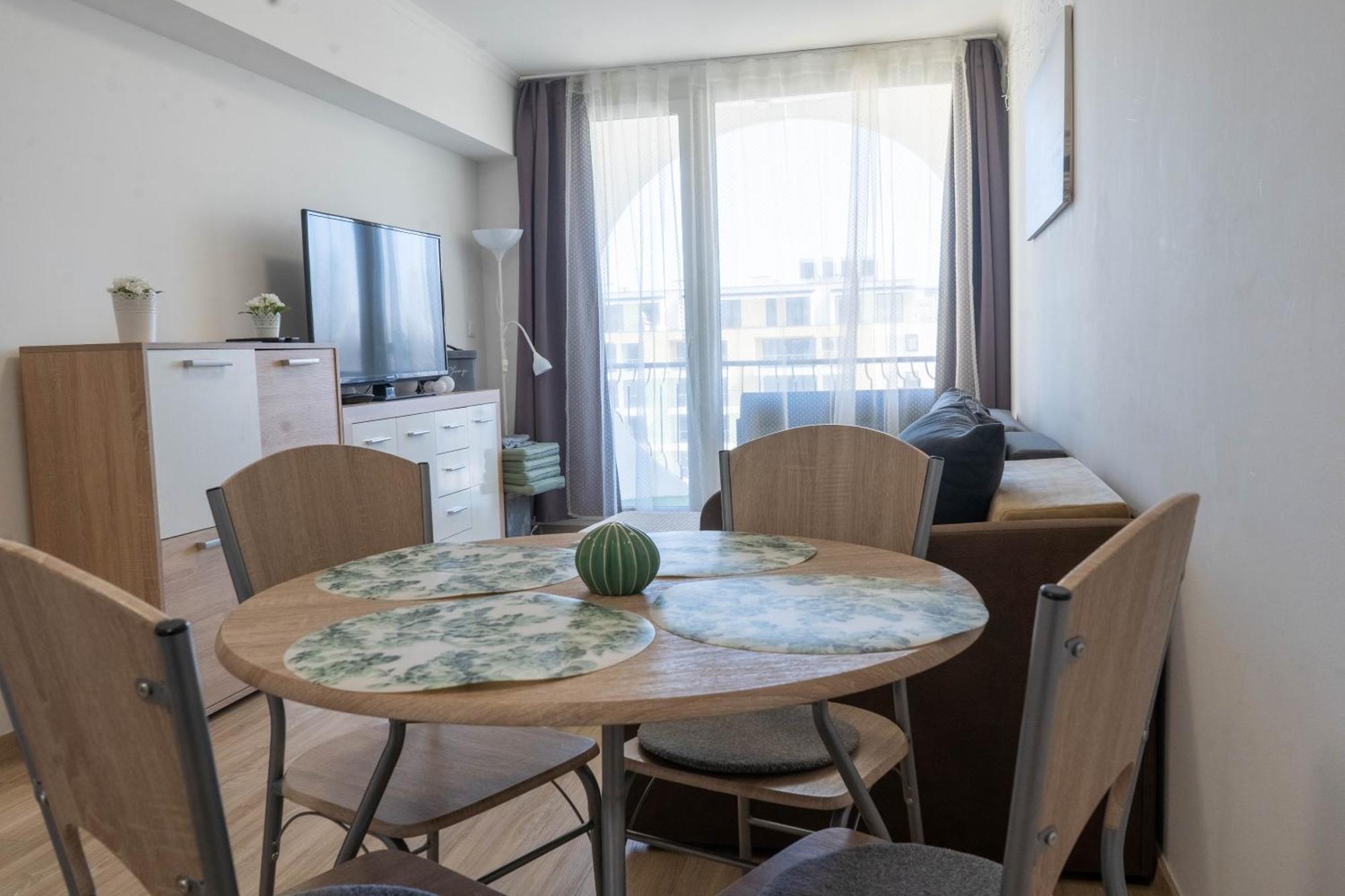 Seaforth Apartment Шиофок Экстерьер фото