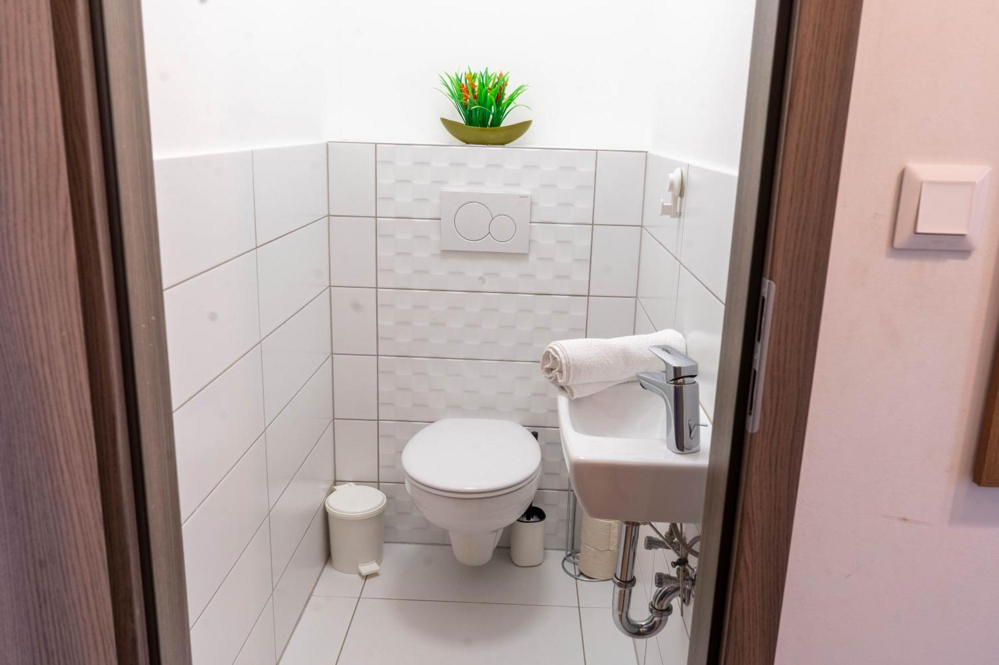 Seaforth Apartment Шиофок Экстерьер фото
